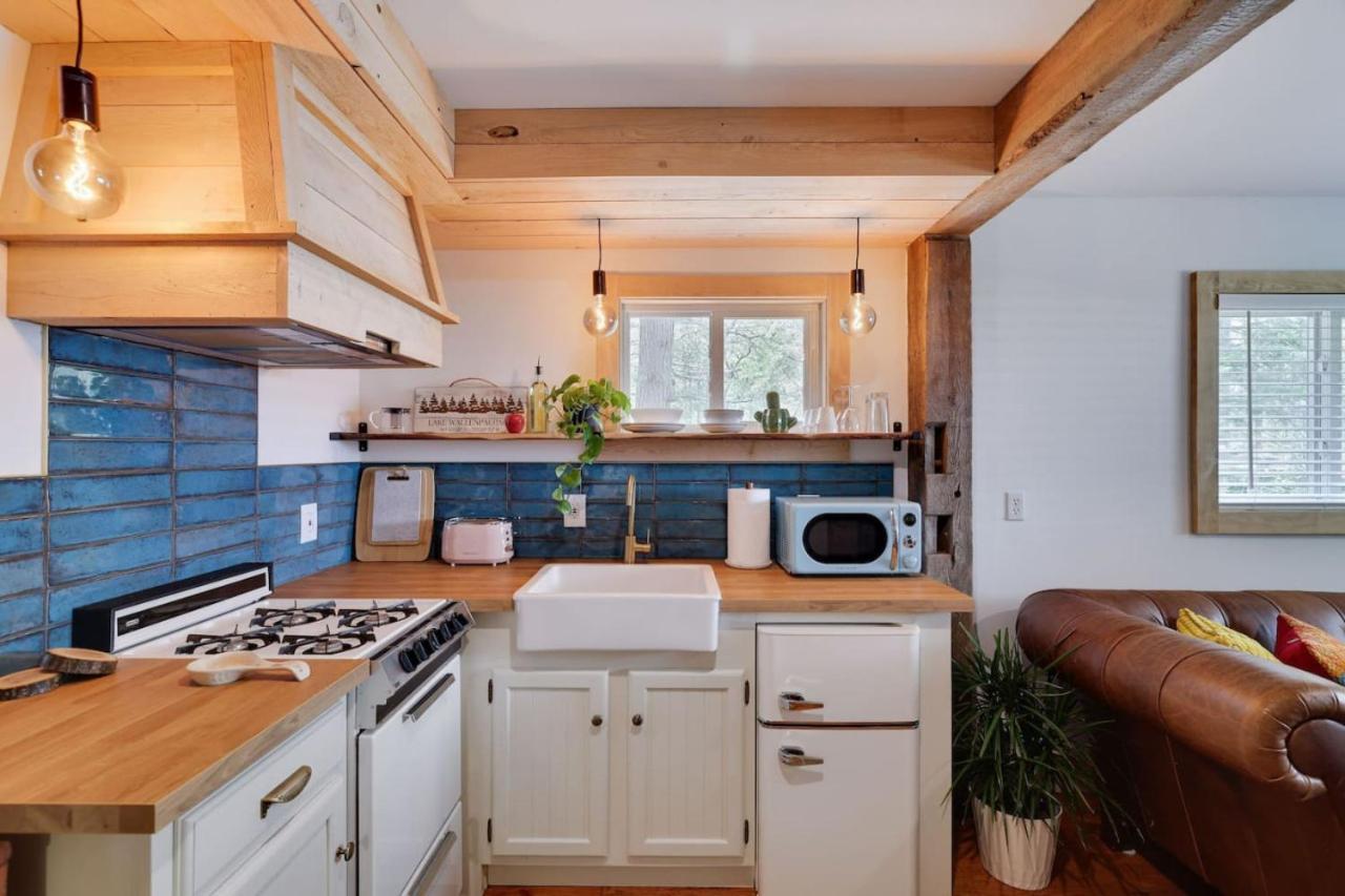 Poconos Year Round Bliss Holiday home Greentown