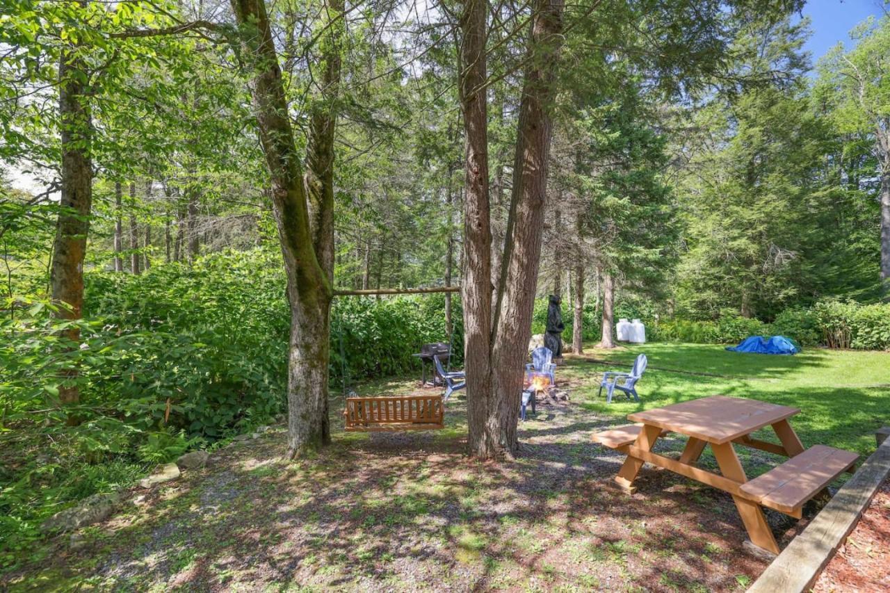 Poconos Year Round Bliss Holiday home Greentown